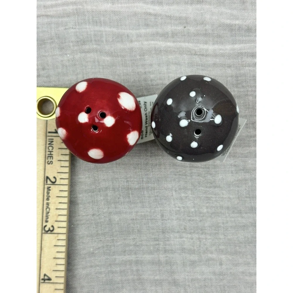 New MINI MUSHROOM RED WHITE Brown CRACKER BARREL SALT & PEPPER‎ SET 2024
